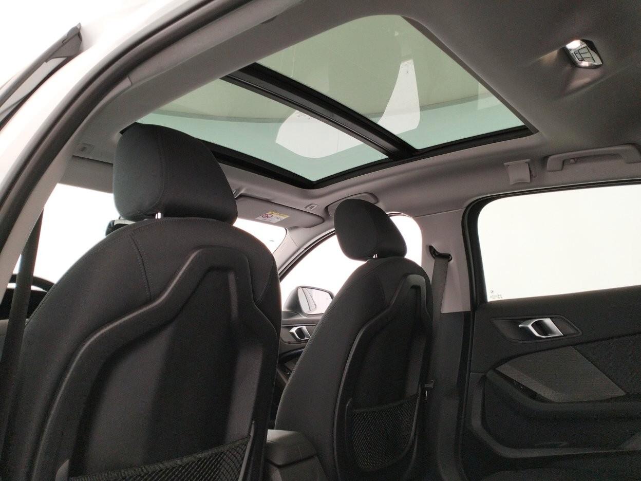 BMW 118d Business Advantage auto - TETTO APRIBILE - IVA ESPOSTA