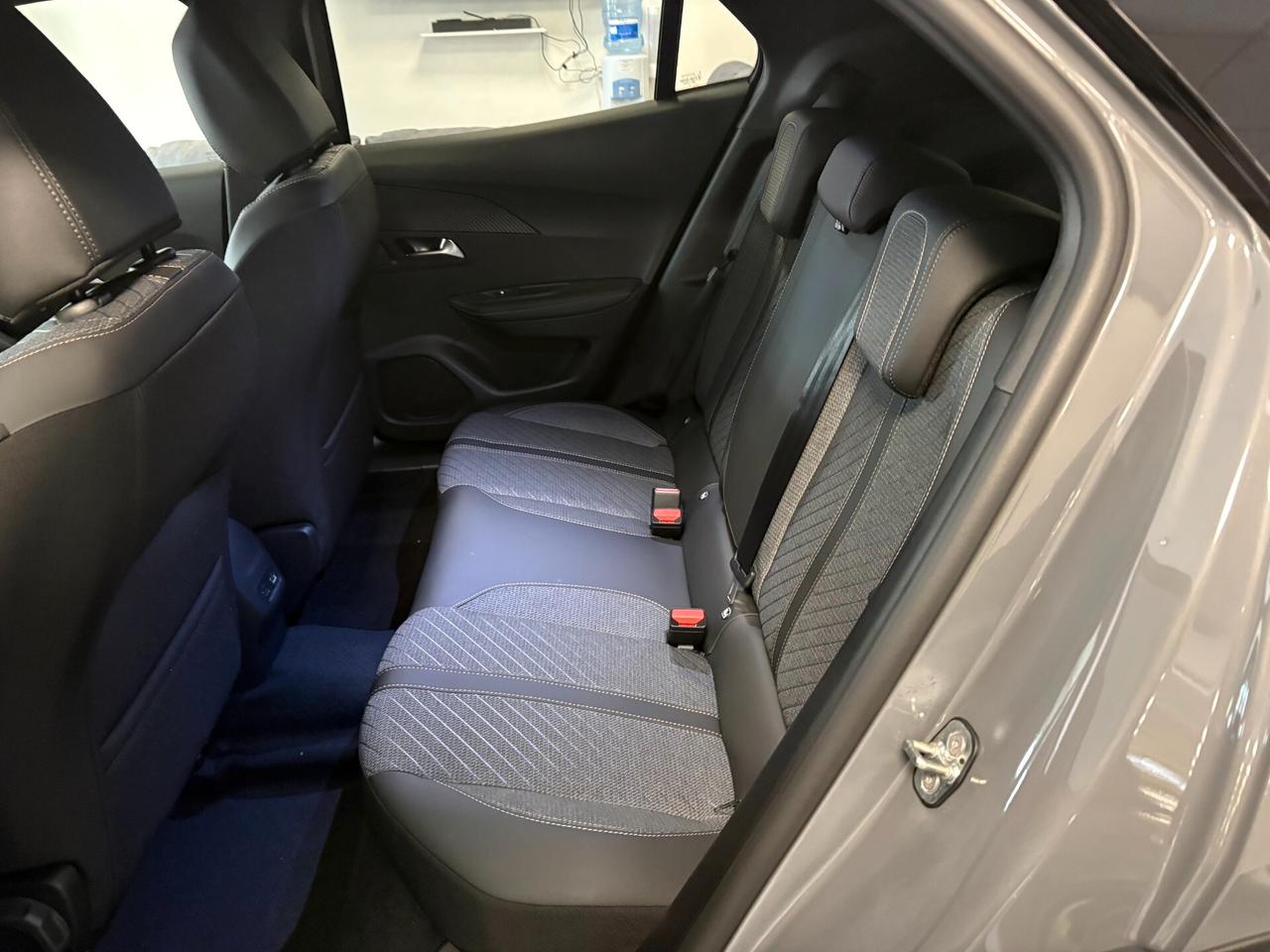 Peugeot 2008 Hybrid 110 e-DCS6 Allure