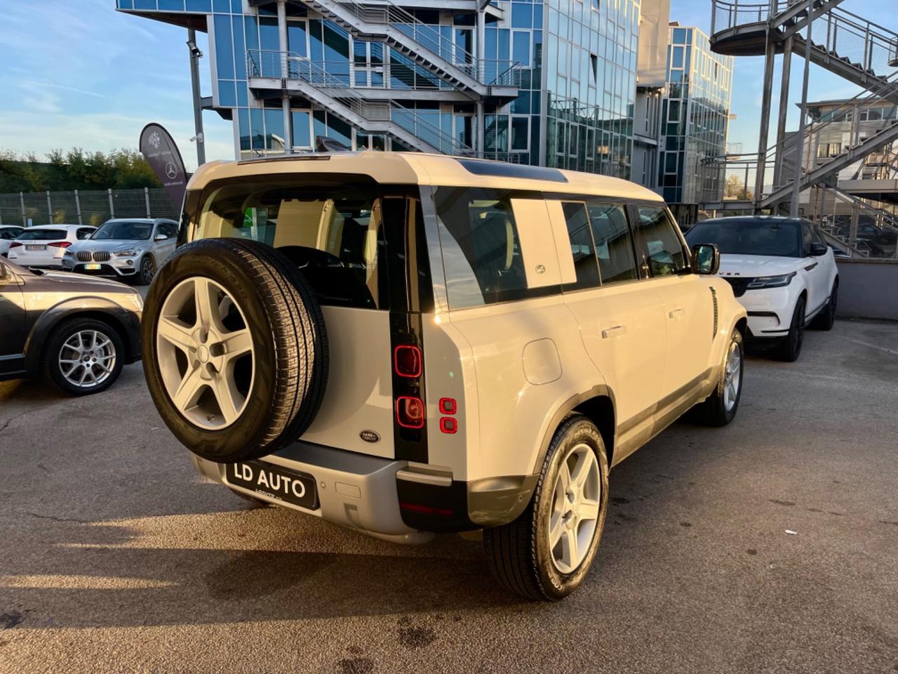 Land Rover Defender 110 2.0 SD4 AWD Auto HSE