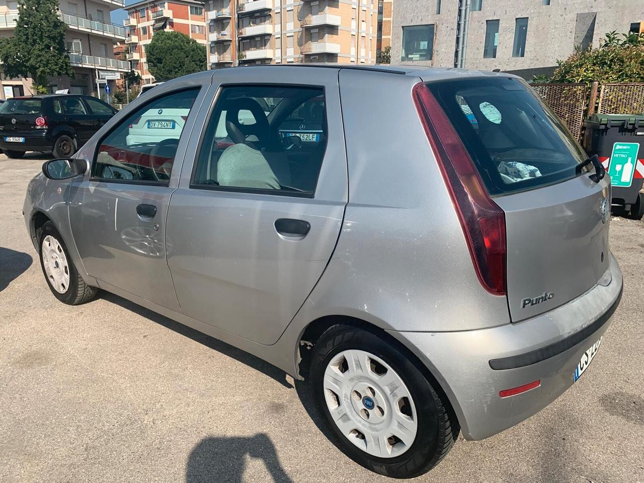 Fiat Punto 1.2 5 porte Active Natural Power NEOPATENTATI