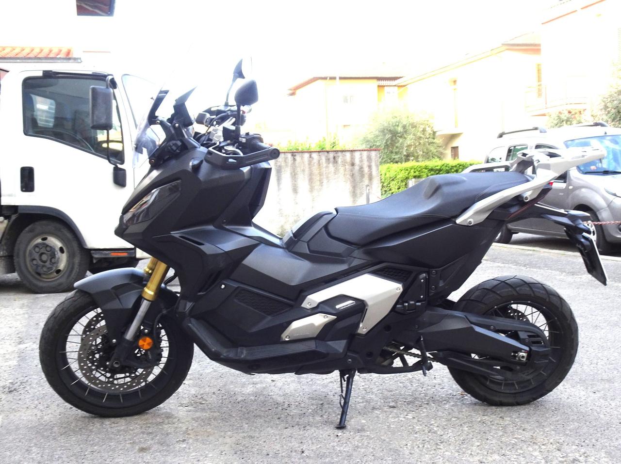 Honda X-ADV 750CC