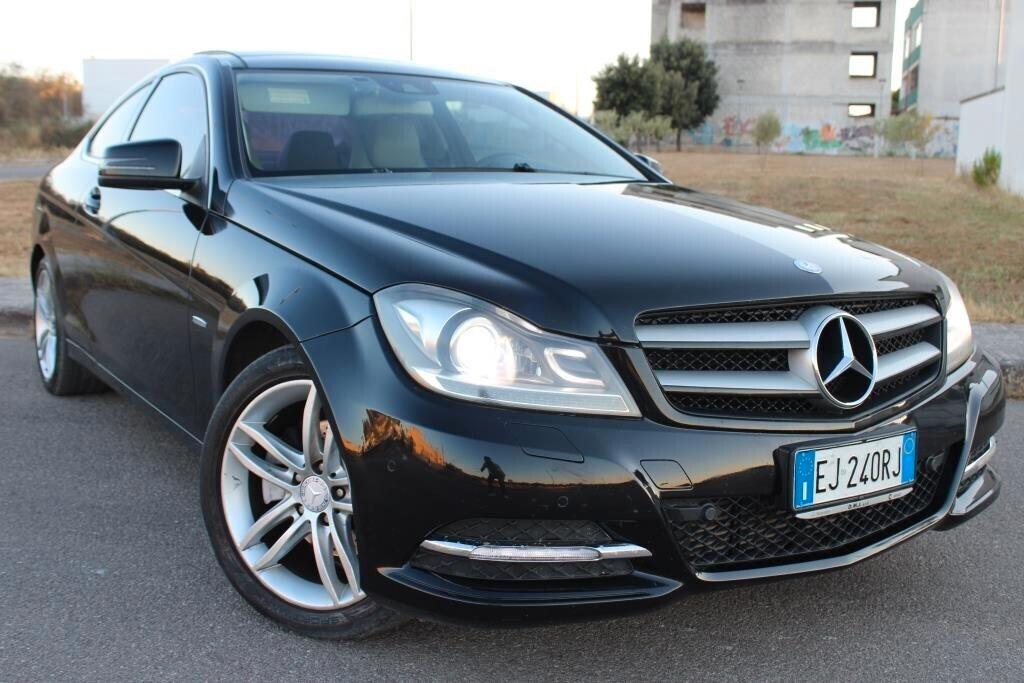MERCEDES Classe C 220d Coupé *Tetto *Luci Ambiente