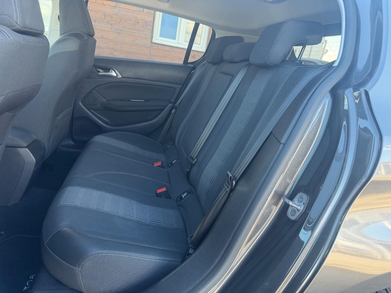 PEUGEOT 308 1.5 BlueHDi 120 Allure GARANTITA
