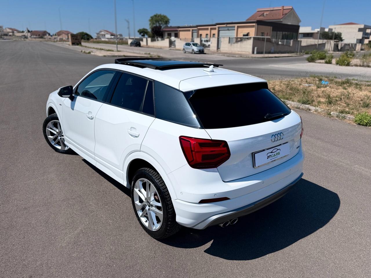 Audi Q2 2.0 TDI 190CV quattro S tronic*Tetto*Pelle*Navi