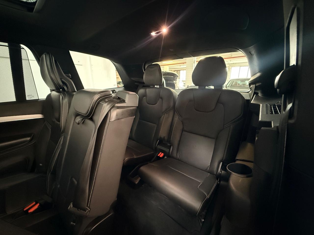 Volvo XC90 D5 2.0 224CV AWD Geartronic 7 posti R-design 05/2016 EURO 6B