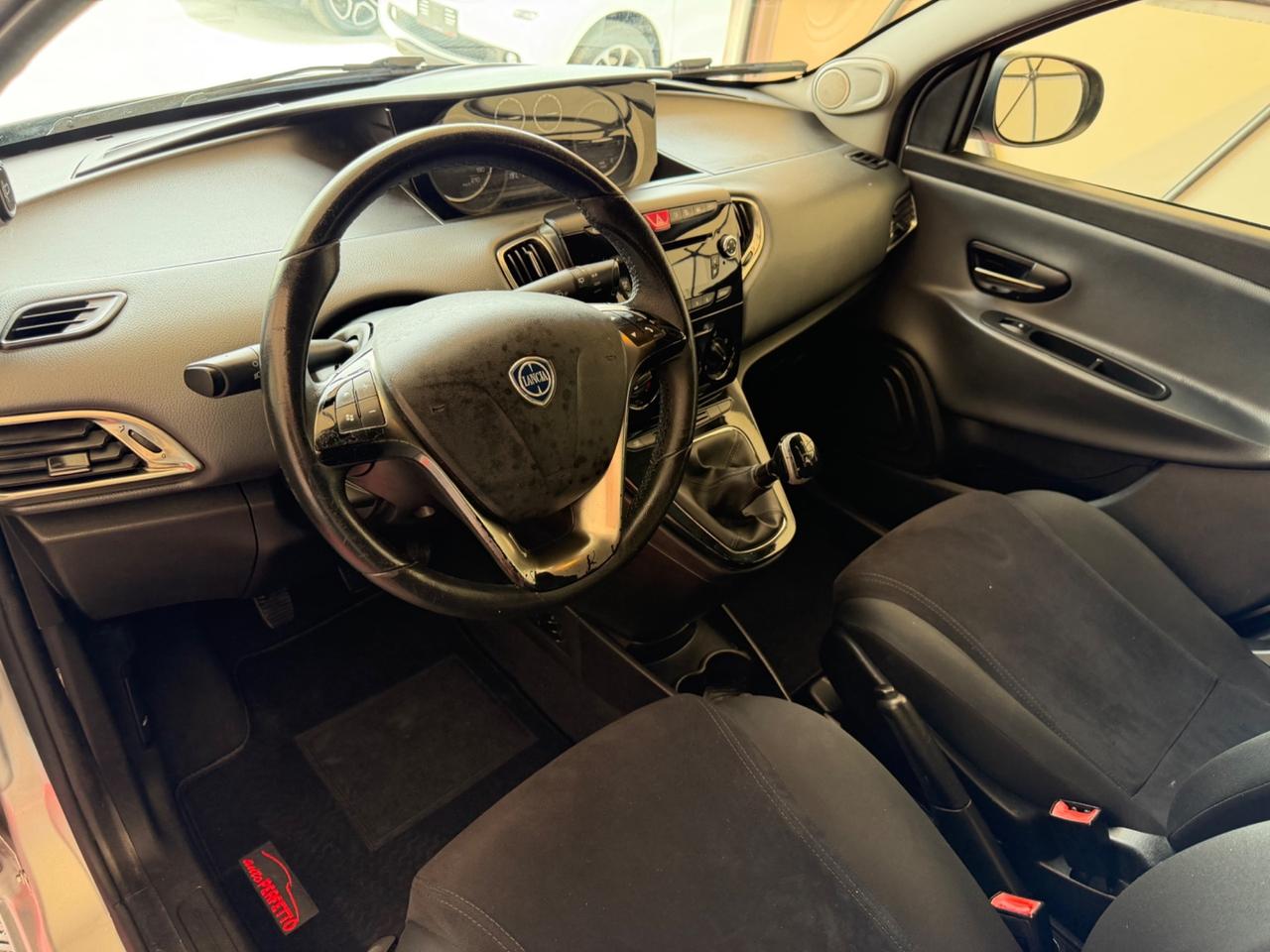 Lancia Ypsilon 1.3 MJT 16V 95 CV 5 porte S&S Gold