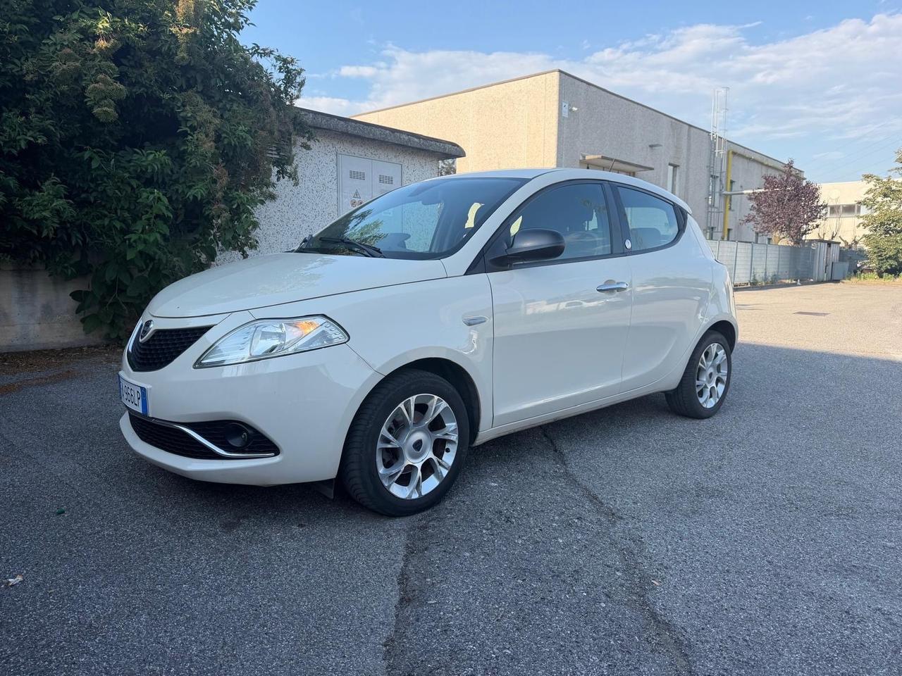 Lancia Ypsilon 1.3 MJT 16V 95 CV 5 porte S&S Opening Edition