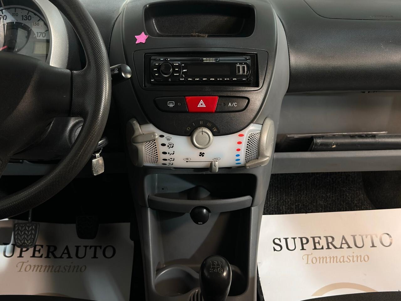 Toyota Aygo 1.0 12V VVT-i 5 porte Sol