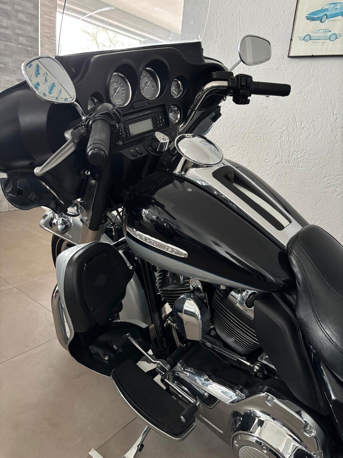 Harley-davidson Electra Glide