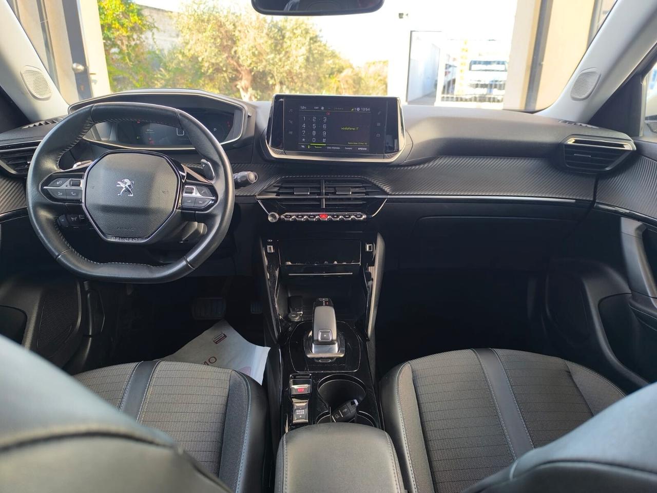 Peugeot 2008 BlueHDi 130 S&S EAT8 Allure Pack 2021