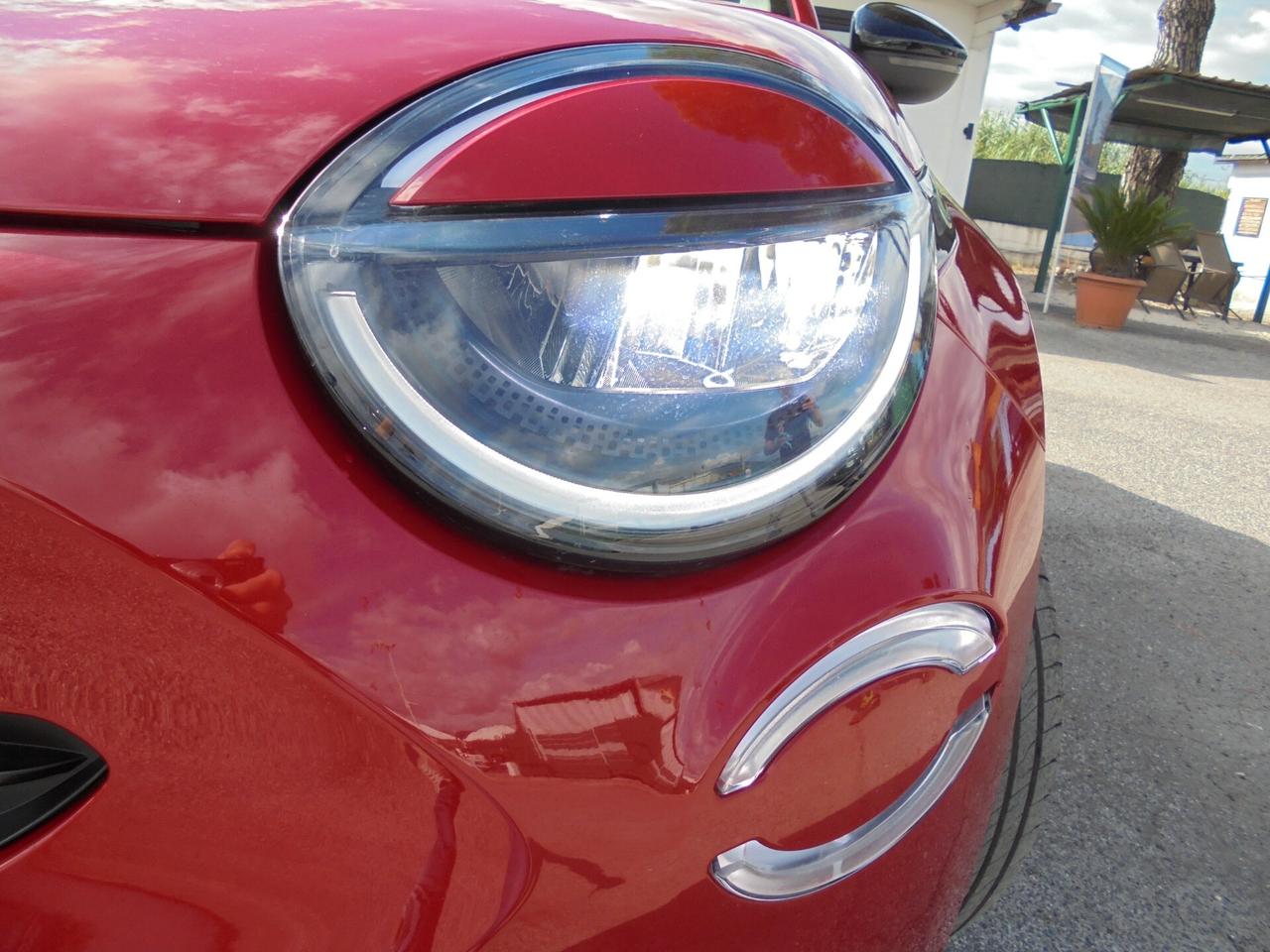 Fiat 600 Hybrid 110 CV DCT MHEV La Prima