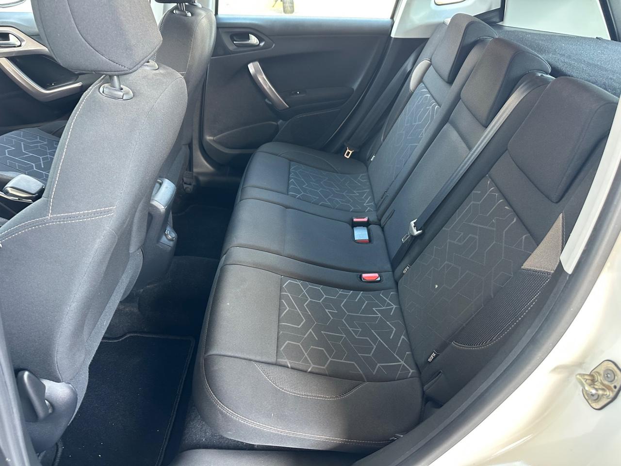 Peugeot 2008 PureTech 82 Allure