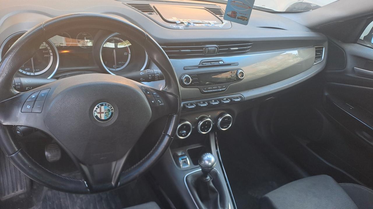 Alfa Romeo Giulietta 1.6 JTDm-2 105 CV Distinctive