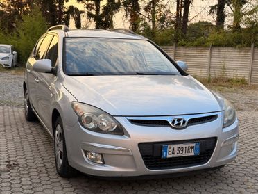 Hyundai i30 CW 1.6 CRDi VGT 16V 90CV