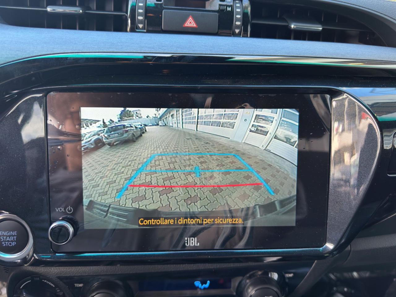 Toyota Hilux 2.4 d-4d double cab Invincible auto