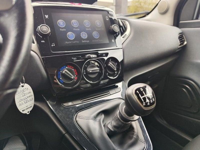 Lancia Ypsilon 1.0 FireFly 5 porte S&S Hybrid Alberta Ferretti
