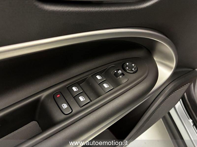 Jeep Avenger Avenger 1.2 Turbo 110 CV MHEV Summit