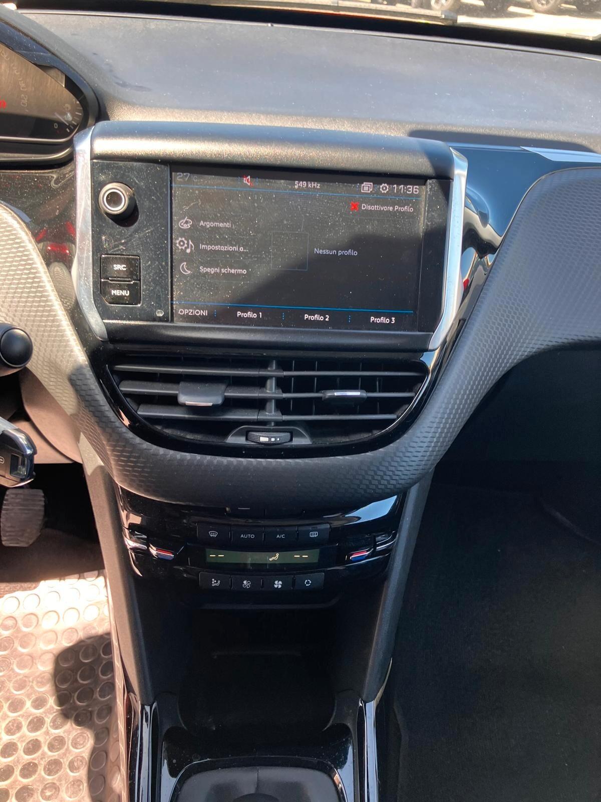 PEUGEOT 2008 1.2 110cv Allure