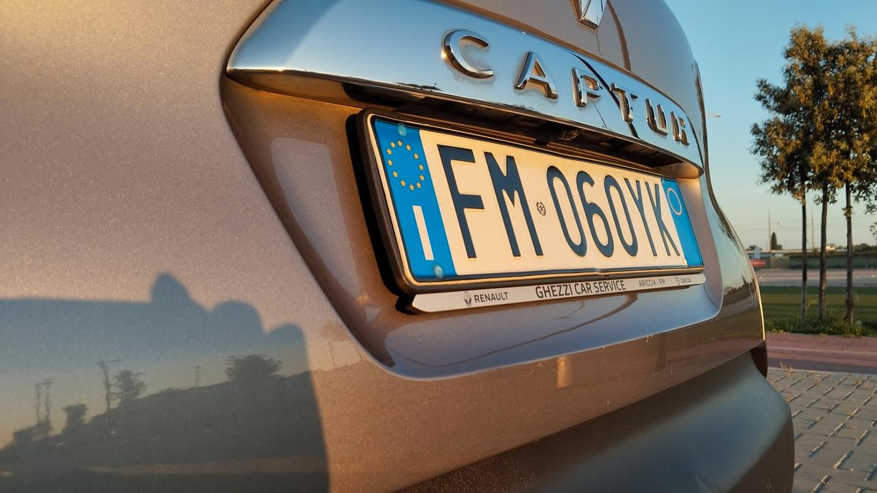 RENAULT CAPTUR 1.5 TDi AUTO-PREZZO PROMO