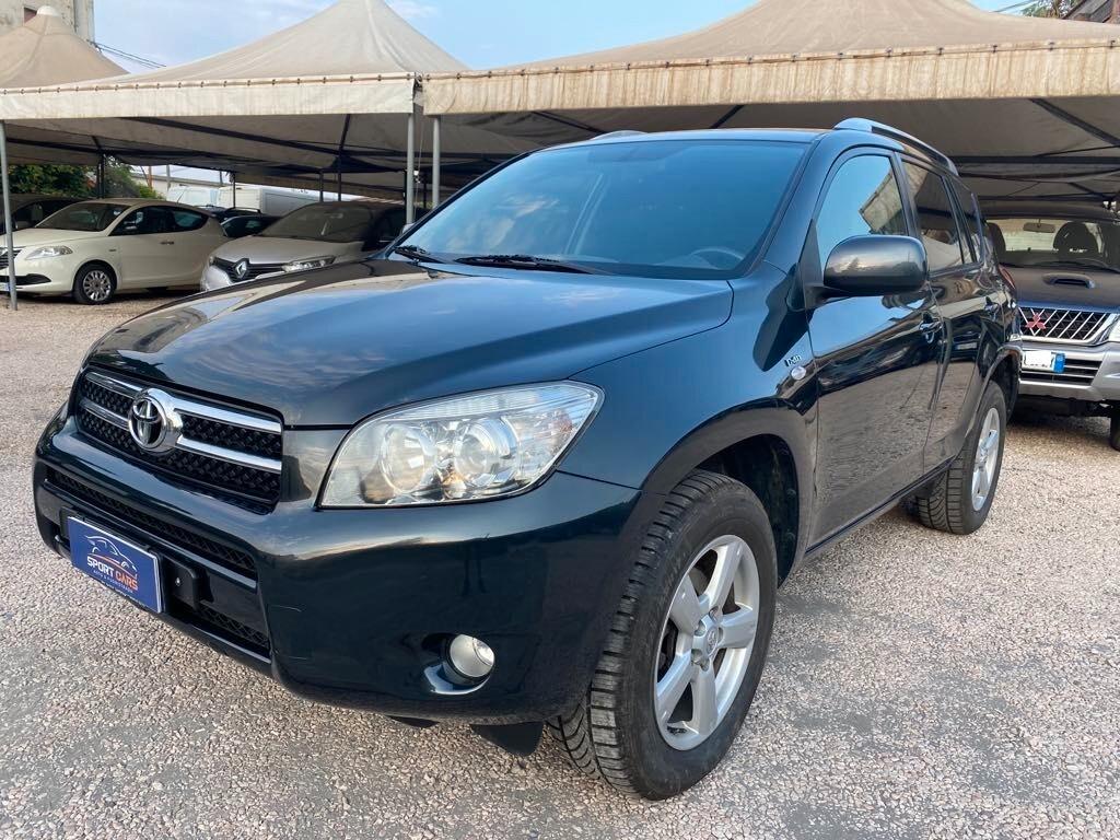 Toyota RAV4 2.2 D-4D 136 CV DPF Sol