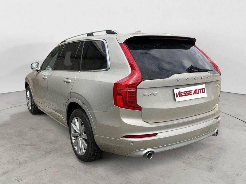 Volvo XC90 D5 AWD Geartronic 7 posti Momentum