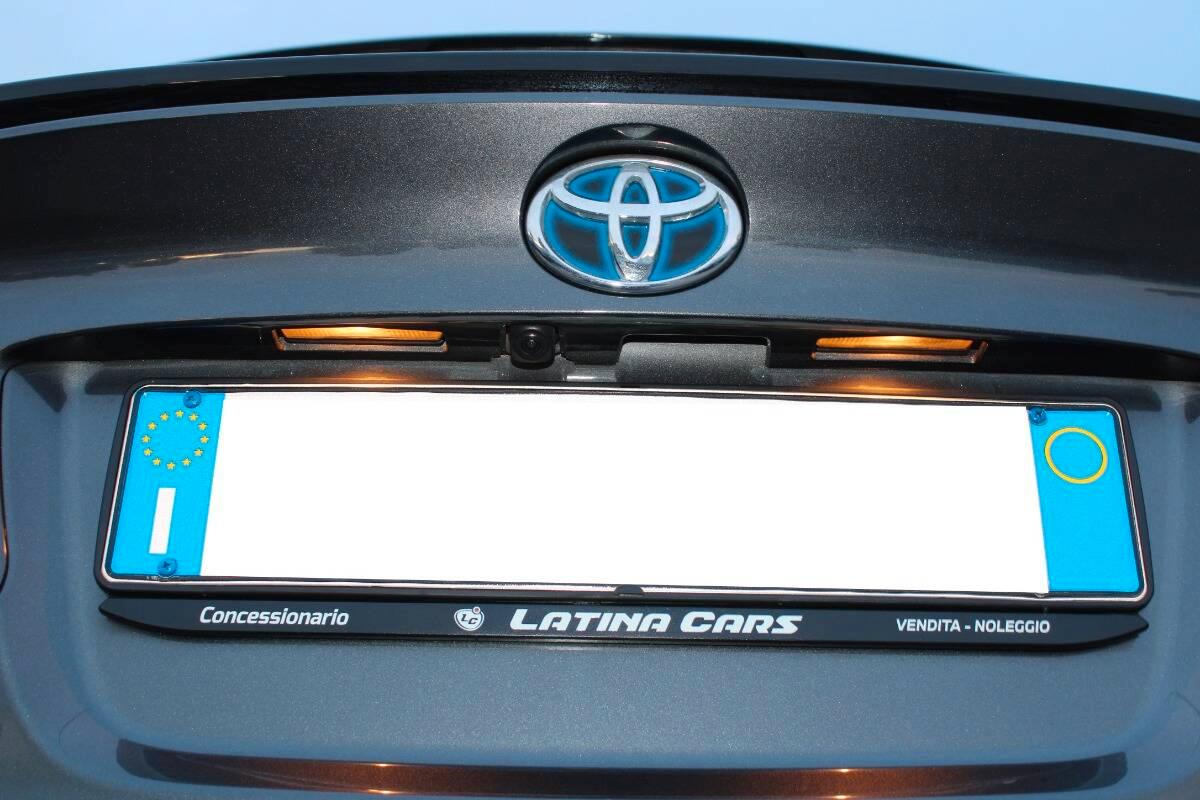 Toyota C-HR 1.8h Active e-cvt Con TELECAMERA & NAVIGATORE