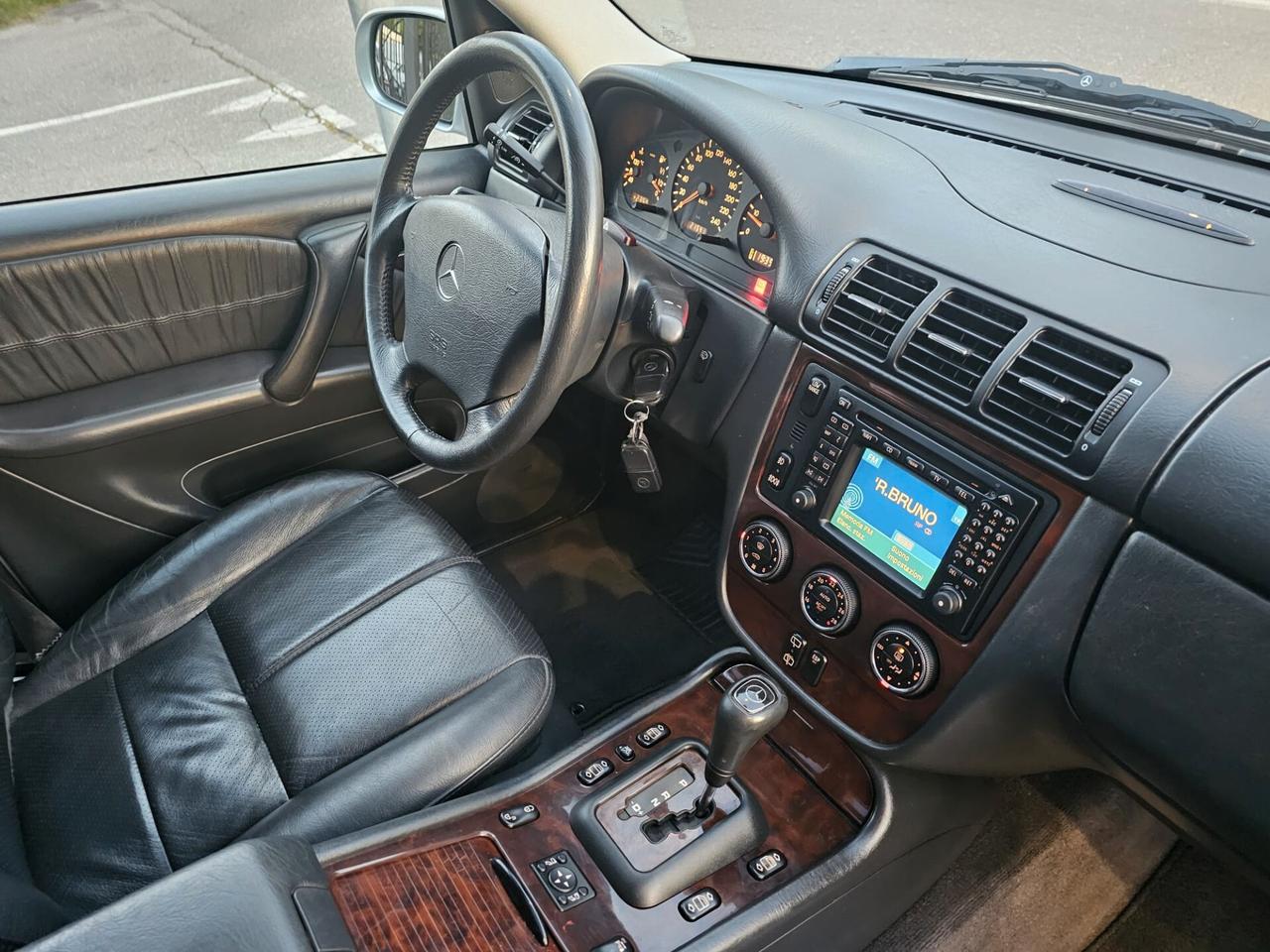 Mercedes-benz ML 270 CDI 163cv Aut*Pelle*Navi*Tetto*Xeno*Pdc*