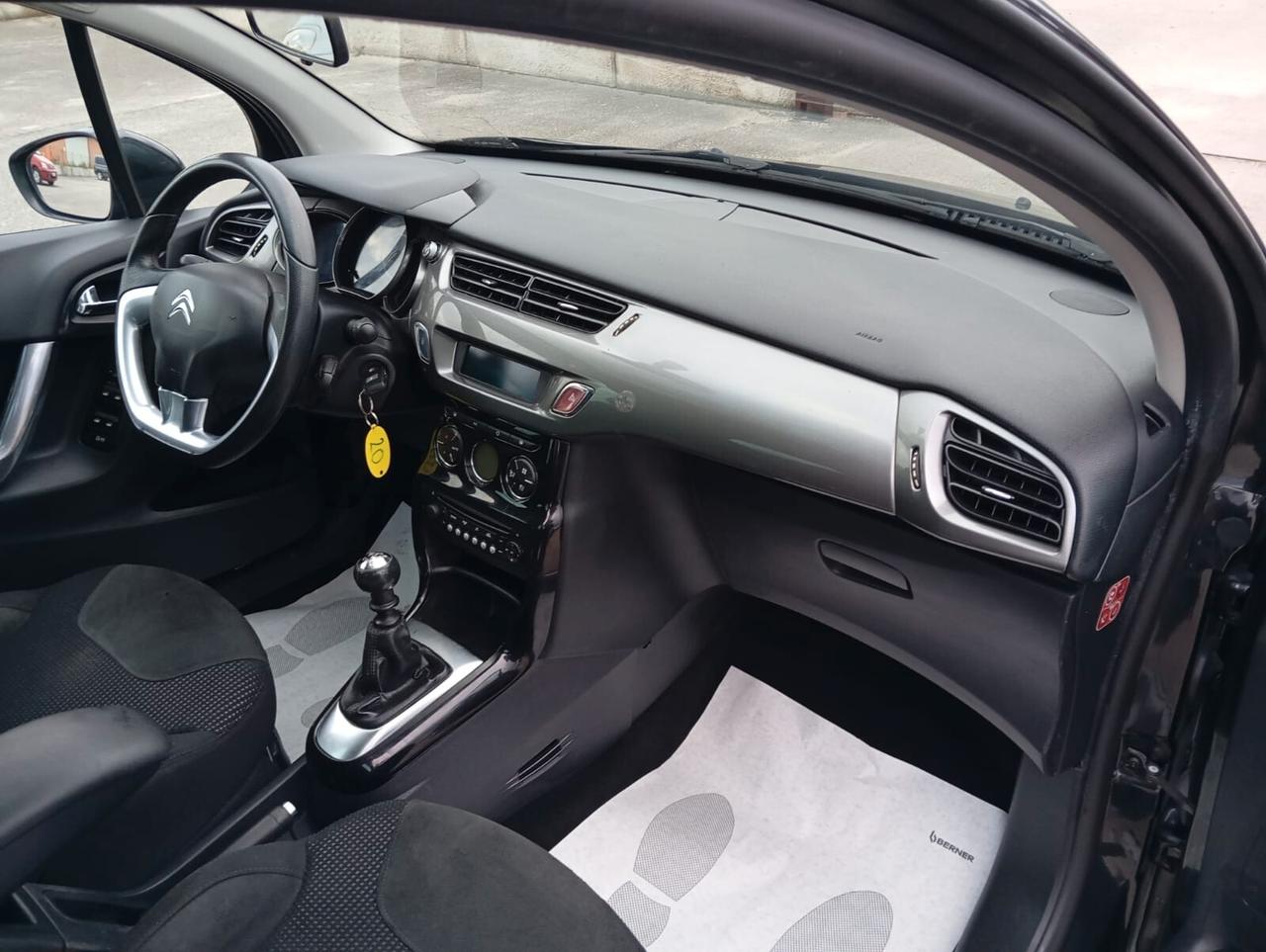 C3 1.6 e-HDi 110 airdream Exclusive