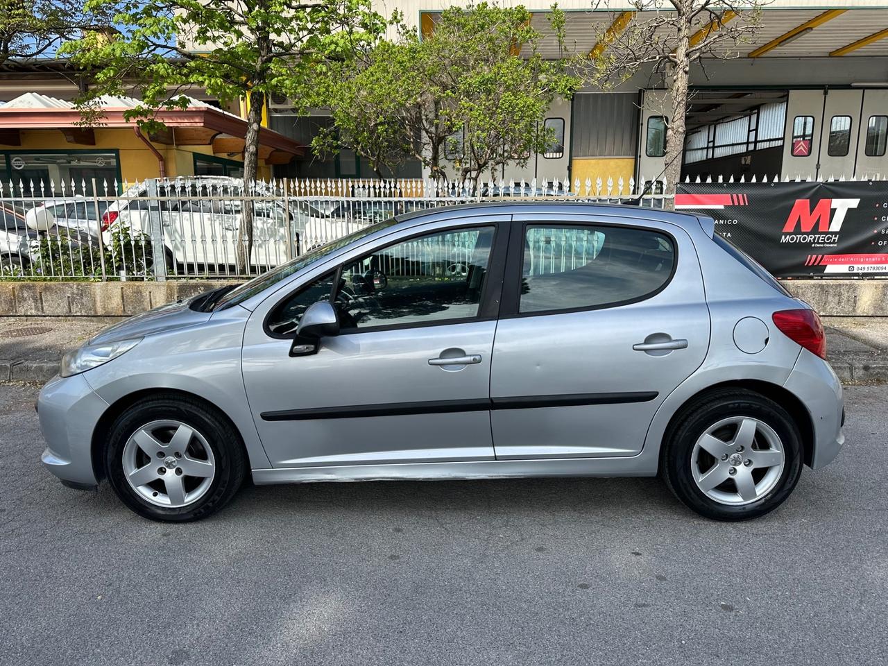 Peugeot 207 1.4 8V 75CV 5p. X Line ECO GPL