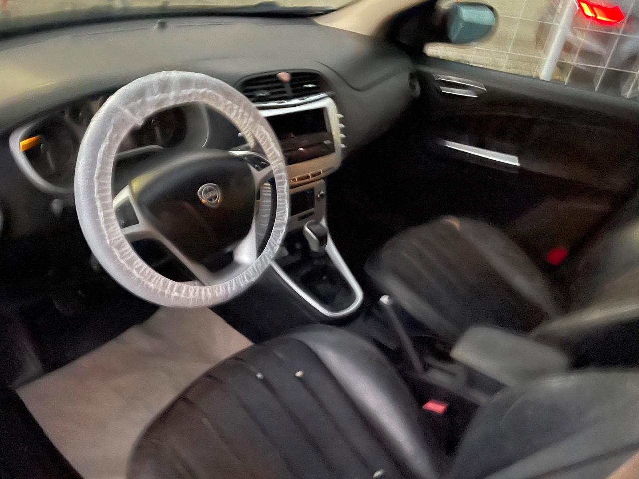 Lancia Delta 1.6 MJT DPF Platino