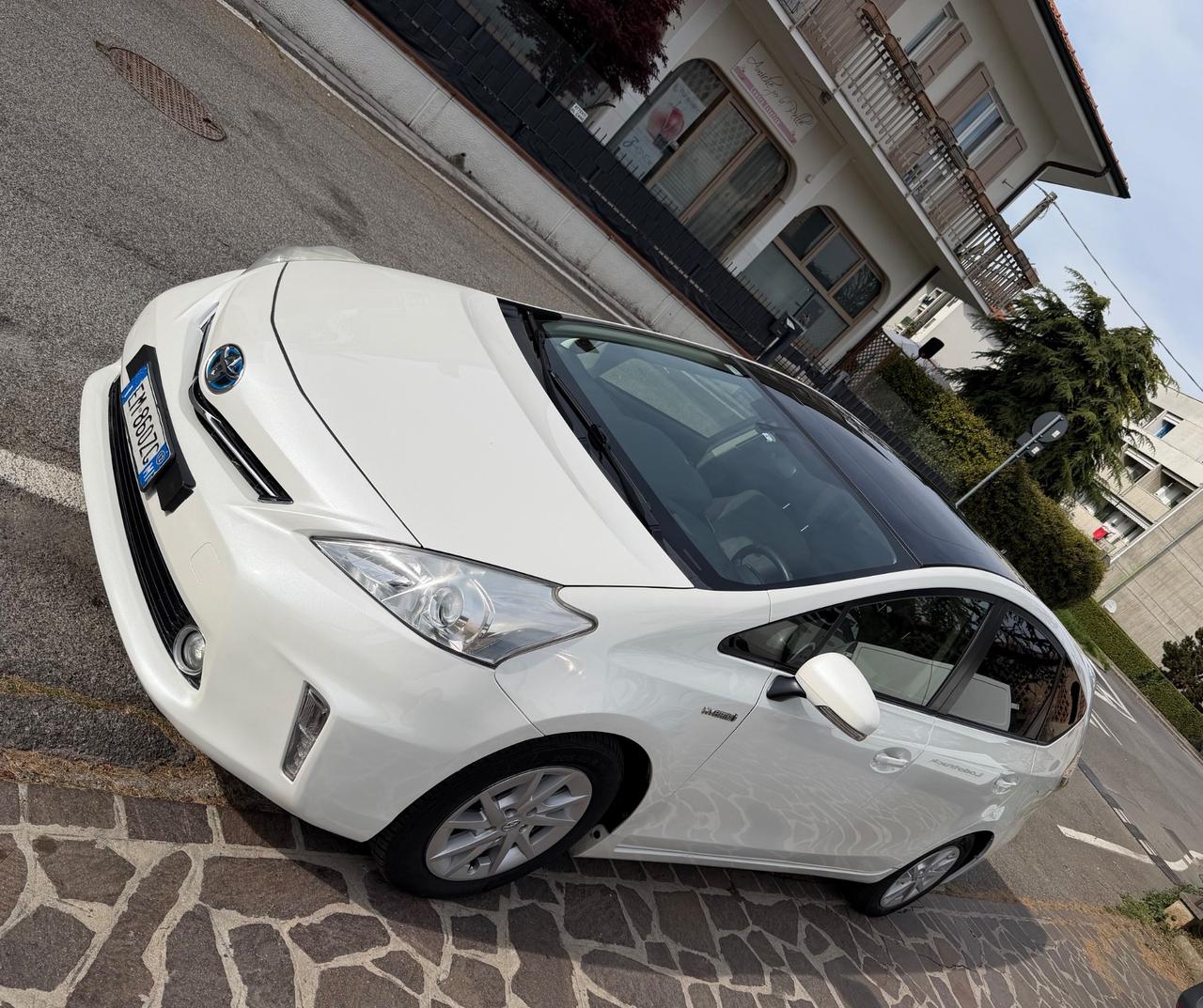 Toyota Prius Prius+ 1.8 Lounge