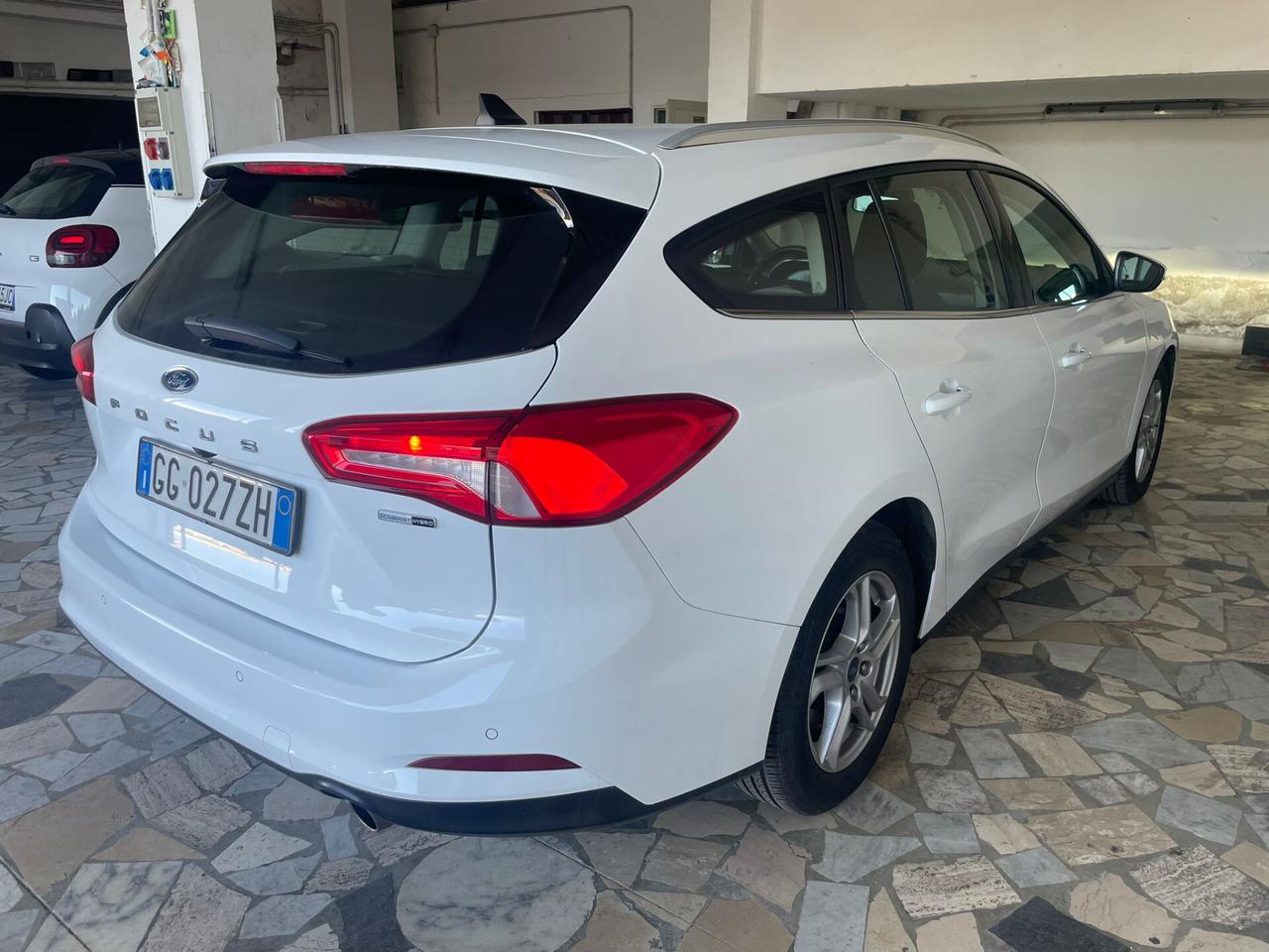 Ford Focus 1.0 EcoBoost Hybrid 125 CV SW ST-Line