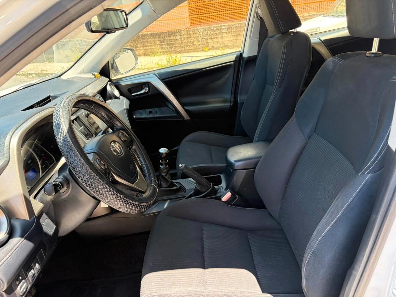 Toyota RAV 4 RAV4 2.0 D-4D 2WD