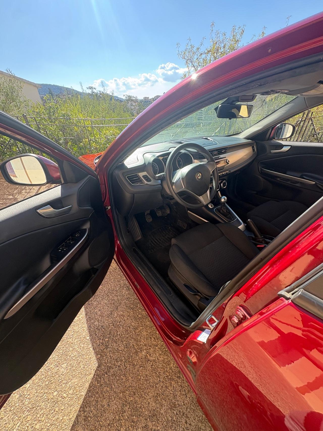 Alfa Romeo Giulietta 1.6 JTDm-2 105 CV Distinctive