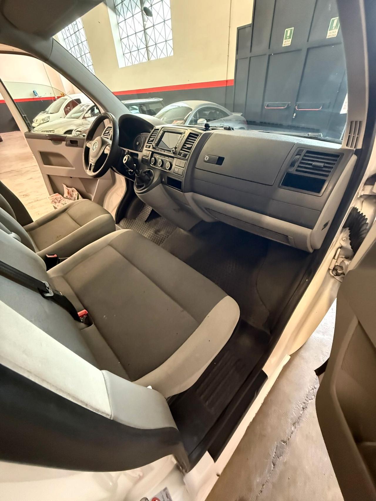 Volkswagen Transporter T5 2.0 TDI 102 CV Furgone