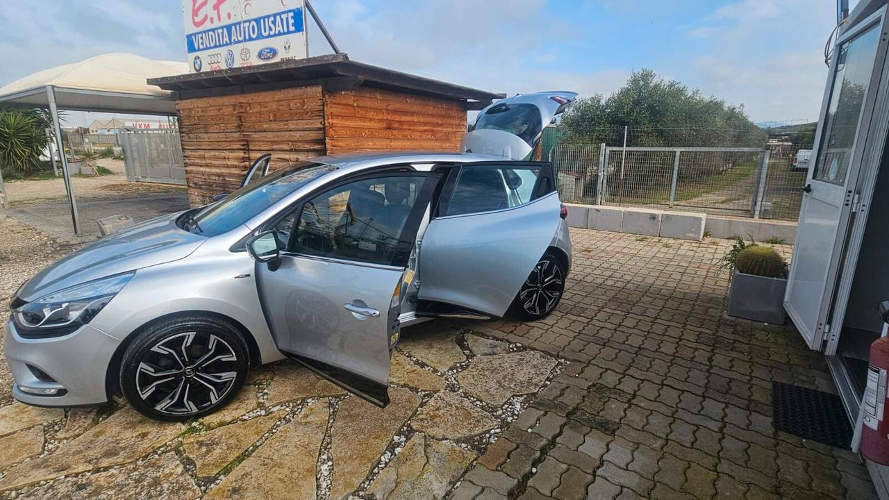 Renault Clio dCi 8V 75 CV 5 porte Moschino Life