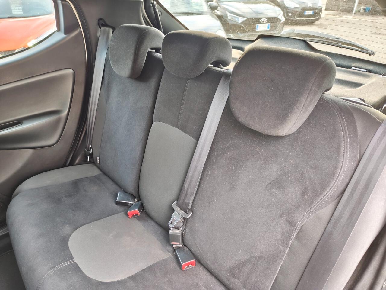Lancia Ypsilon 0.9 TwinAir 85 CV 5 porte S&S DFN Gold