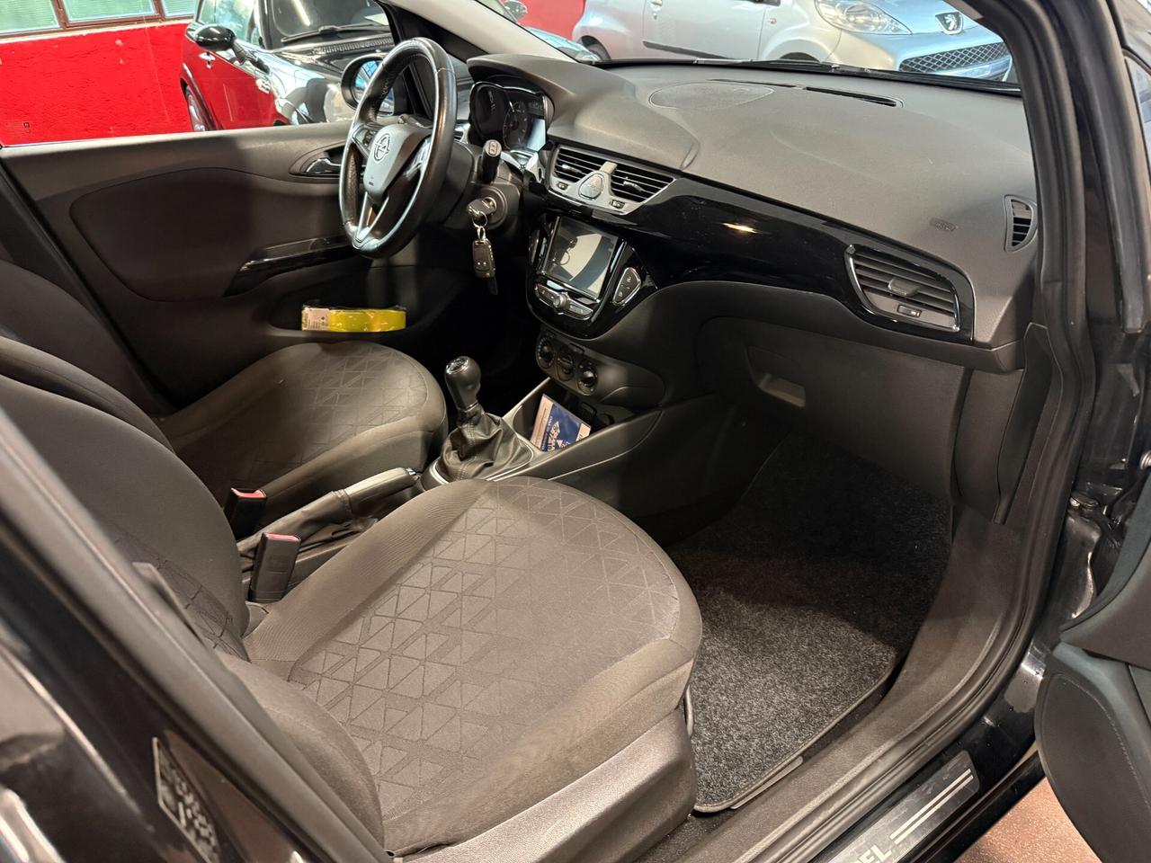 Opel Corsa 1.2 5 porte Black Edition