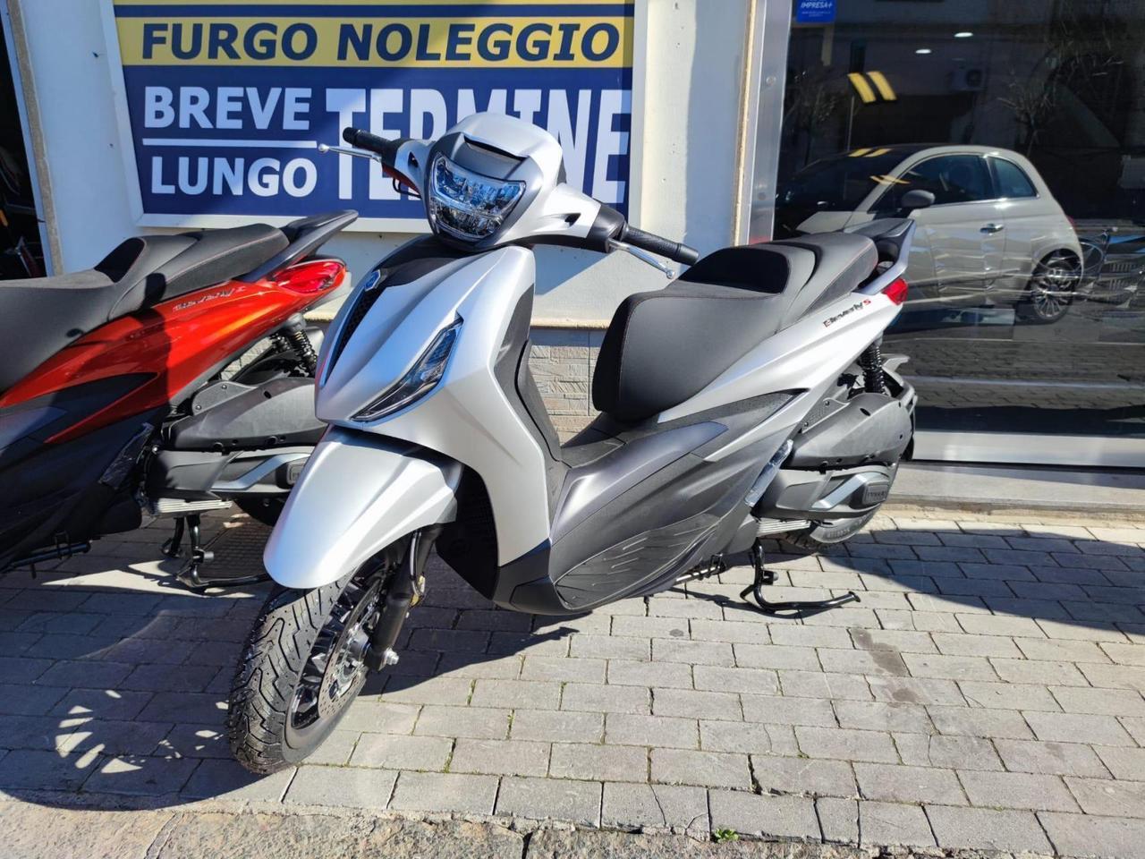 Piaggio Beverly 300 NUOVO 2024