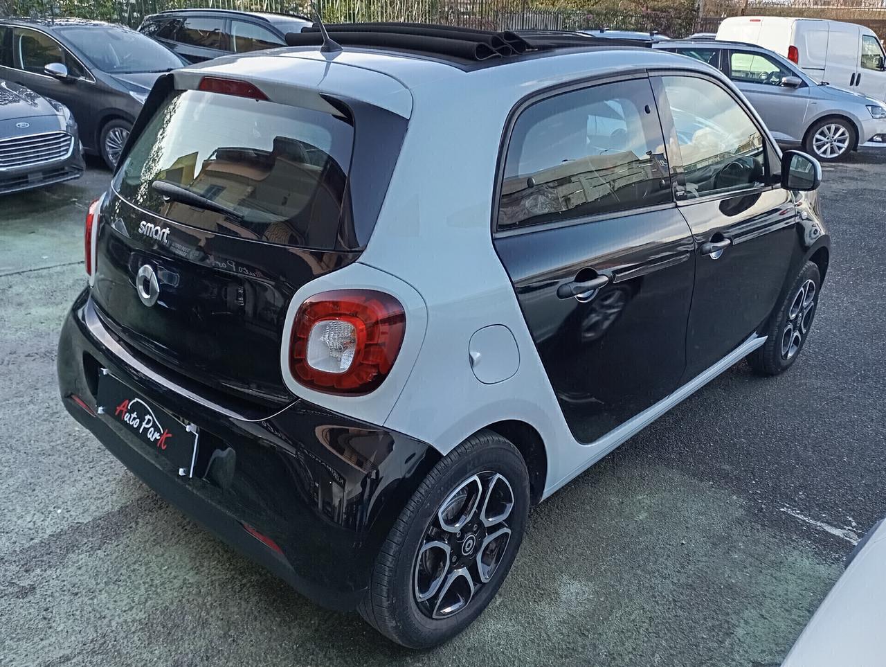 Smart ForFour Cabrio 1.0 70CV Prime Aut.
