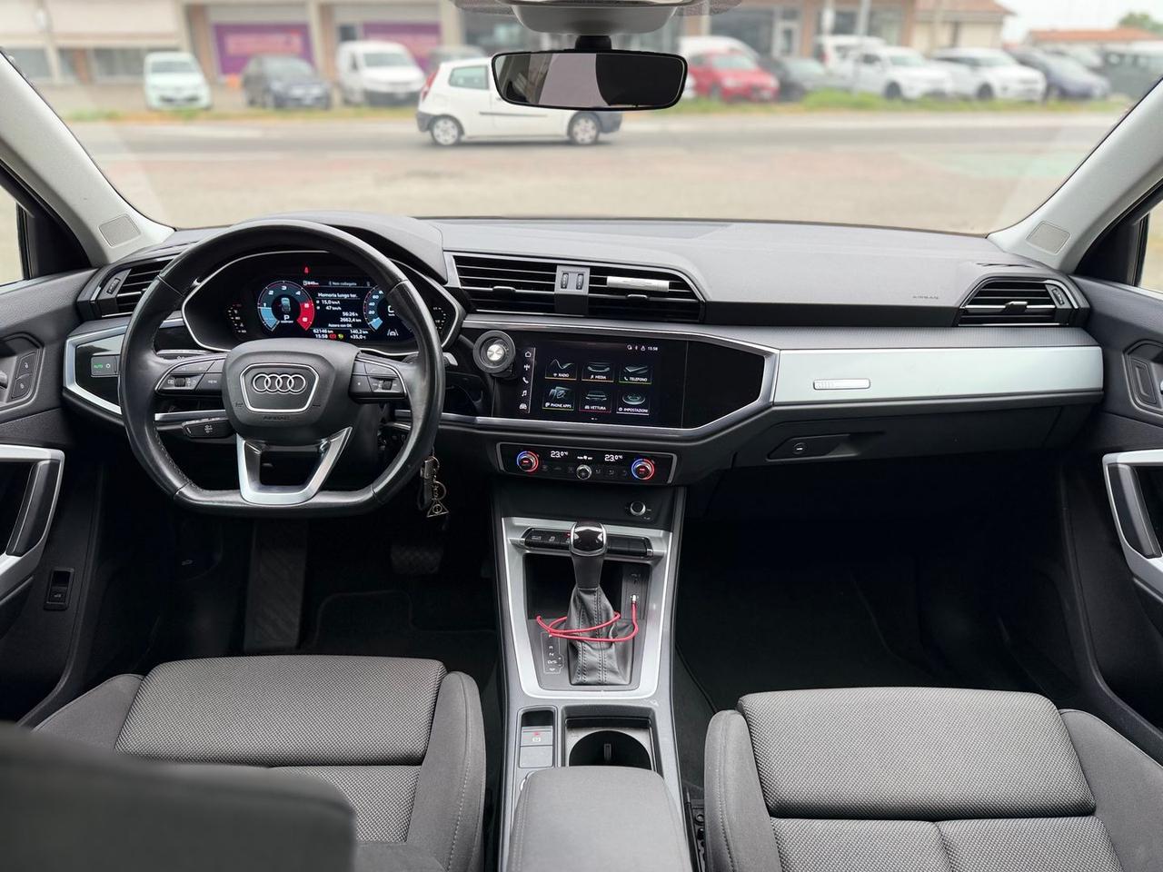Audi Q3 Business 2.0 35 TDI #11754