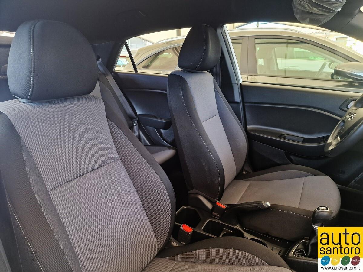 HYUNDAI I20 1.2 BLACKLINE