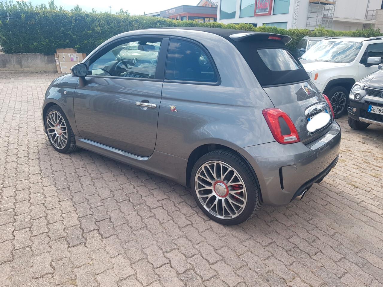 Abarth 500 C 1.4 Turbo T-Jet Custom