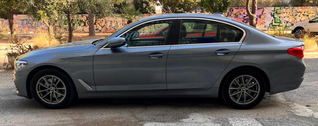Bmw 520d xDrive Luxury service certificato BMW