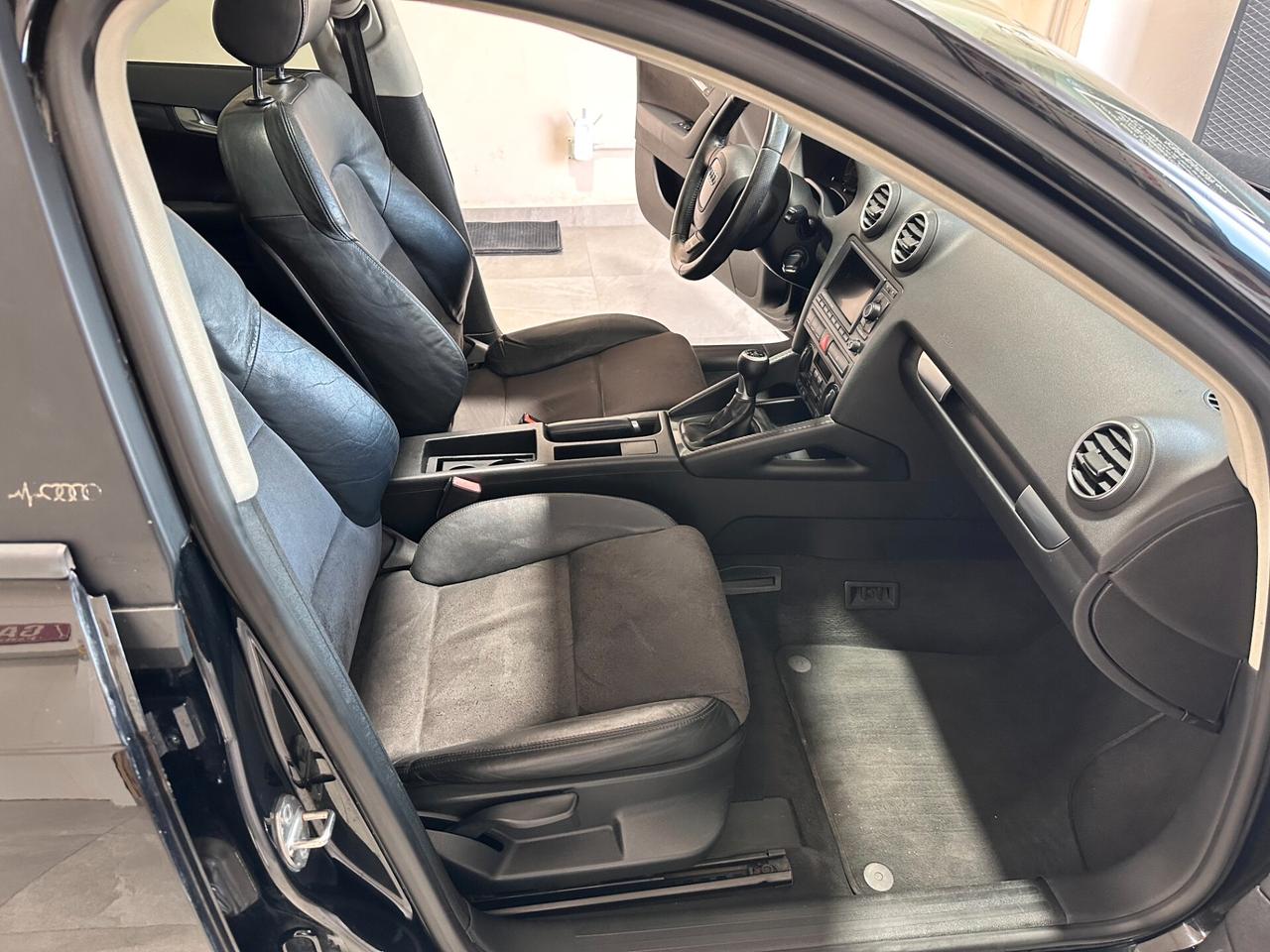 Audi A3 SPB 2.0 TDI 140cv S LINE - FULL - TETTO - NAVI - LED -