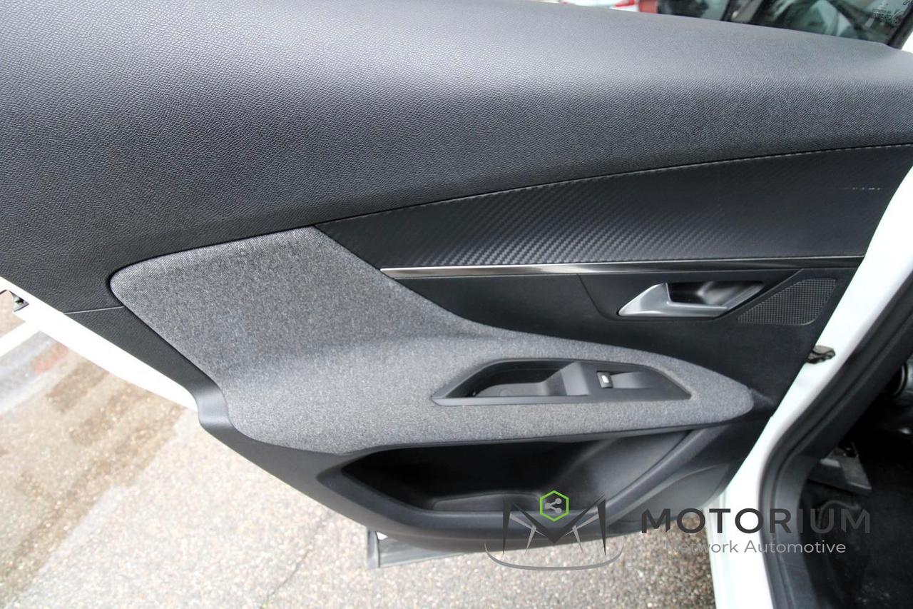 Peugeot 3008 3008 1.6 bluehdi Active s&s 120cv eat6