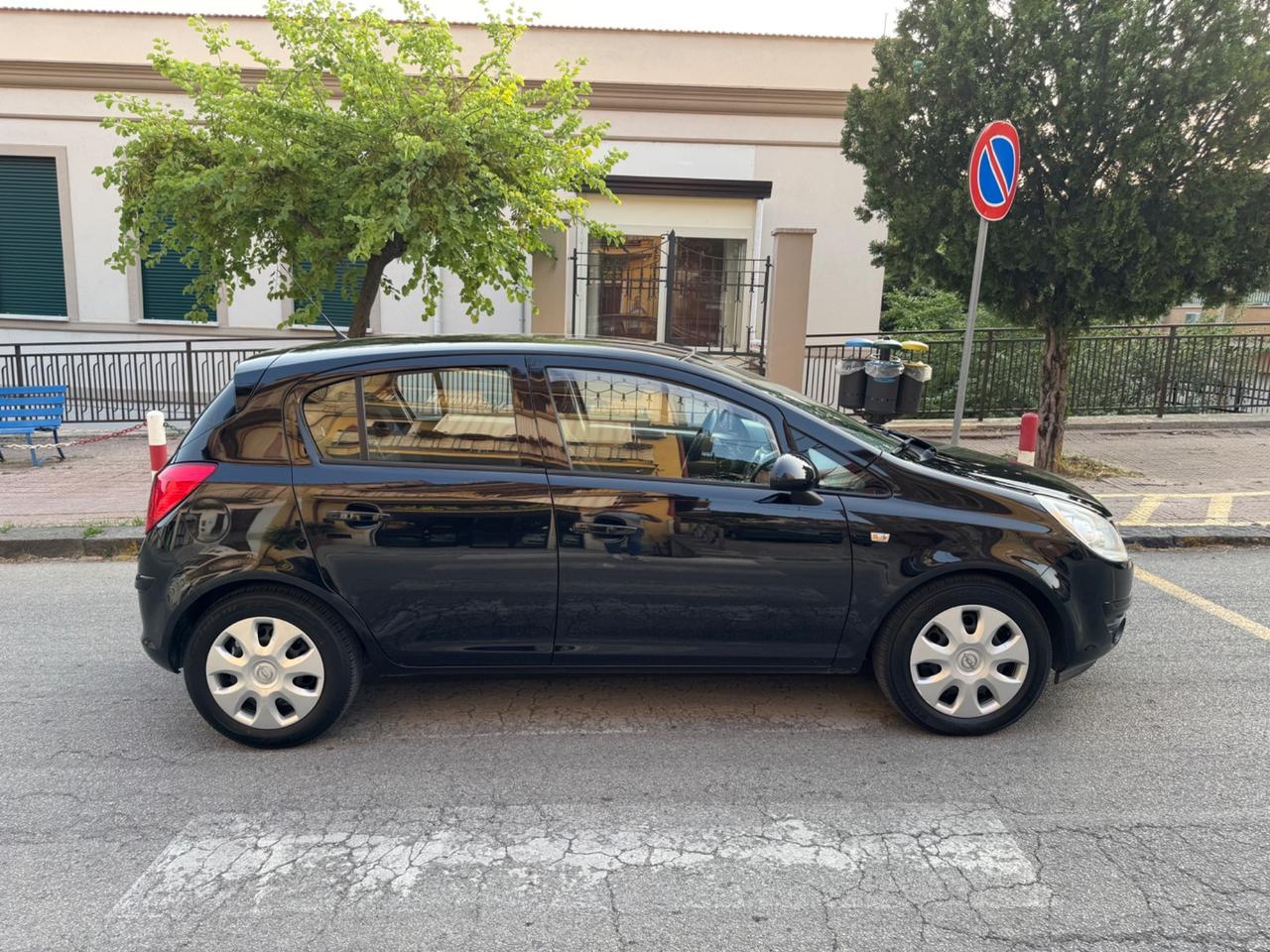 Opel Corsa 1.2 5 porte Enjoy