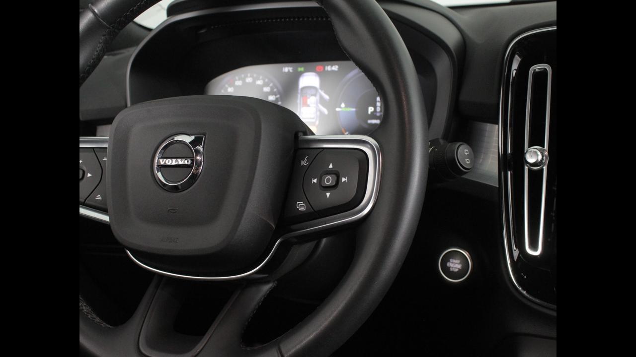 VOLVO XC40 - XC40 1.5 t4 phev Inscription Expression auto my21