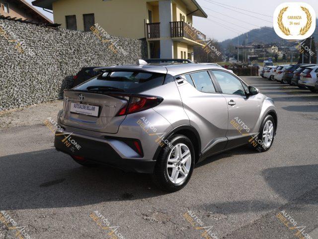 TOYOTA C-HR 1.8 Hybrid E-CVT Business