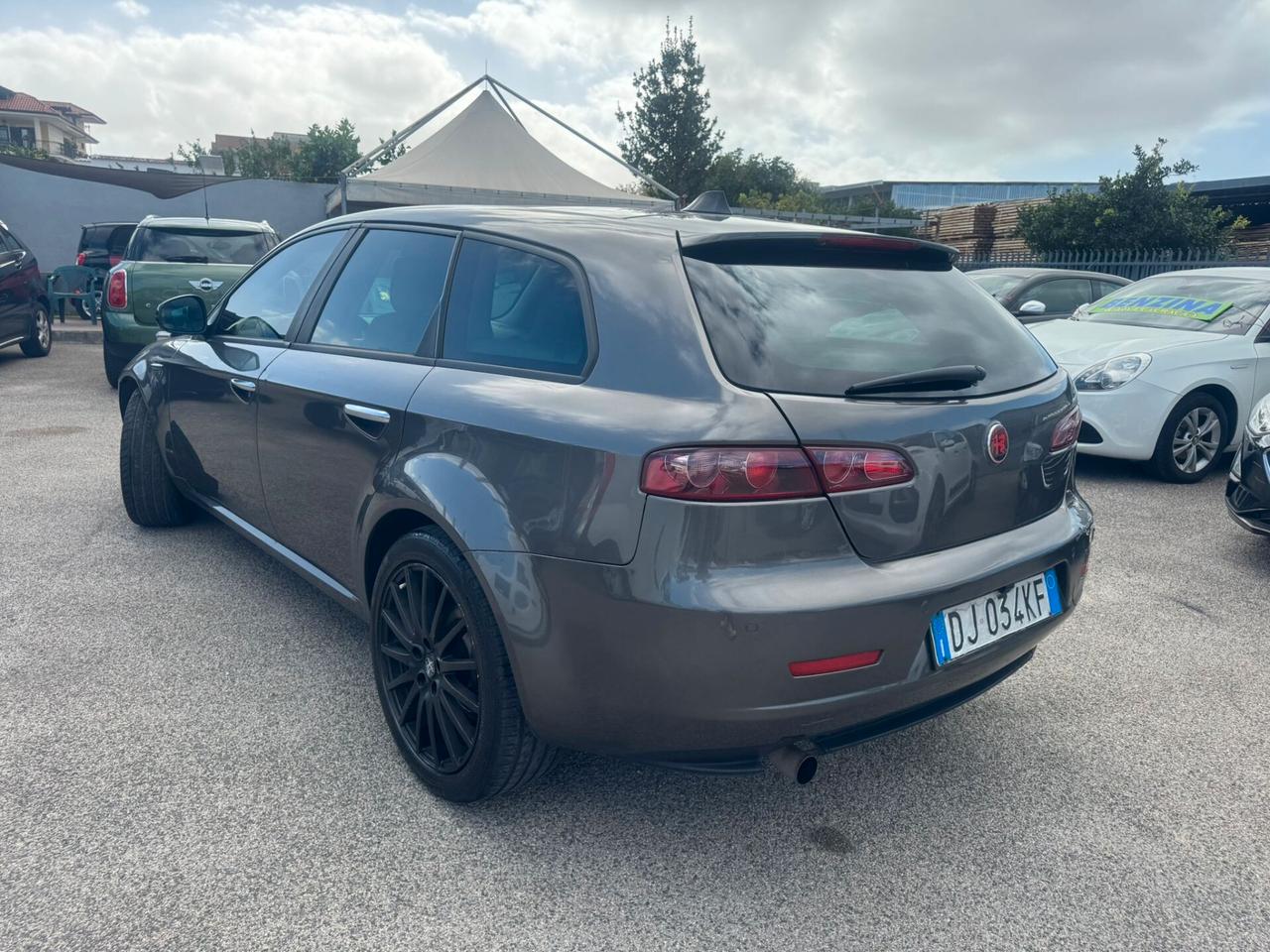 Alfa Romeo 159 1.9 JTDm 16V Sportwagon Distinctive